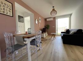 Hôtel T3 Expo Sud-Est - Parking - Piscine - Clim - Wifi