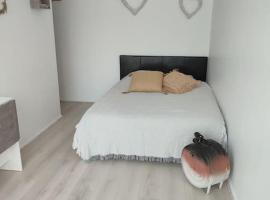 Hôtel studio avec piscine