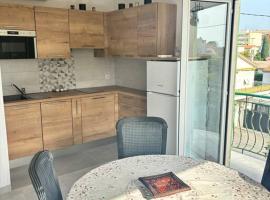 Hôtel Charmant T3 Rénové Proche Mer, Aéroport et Gare !