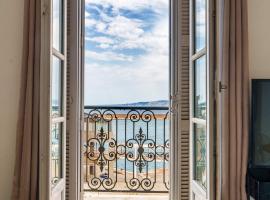 Hôtel Appartement luxueux à la joliette avec vue Mer