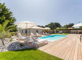 Hôtel Gîtes avec piscine chauffée, SPA, proche plage et commerces, jardin privatif et tout compris - FR-1-306-1207