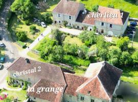 Hôtel Gîtes de caractère avec jardins au cœur de la nature, idéal pour familles et amis - FR-1-583-505