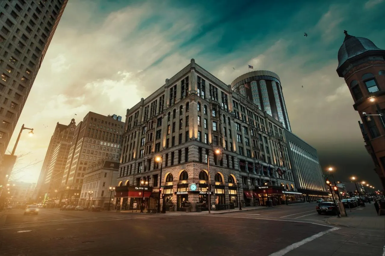 4 hotel in Milwaukee